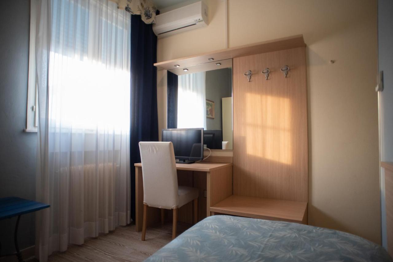 Hotel Umberto Rosolina Mare Eksteriør billede