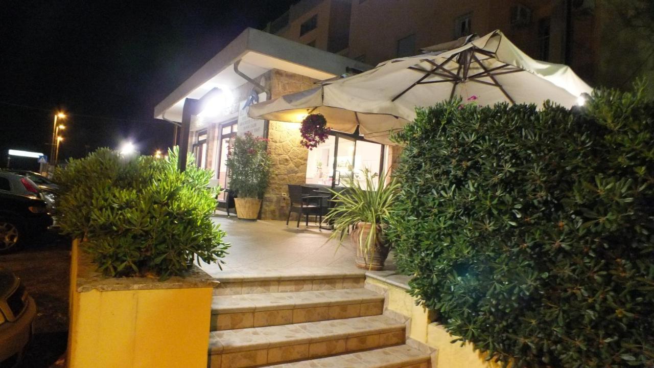 Hotel Umberto Rosolina Mare Eksteriør billede